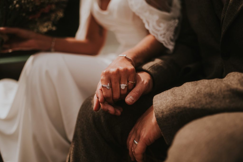 0335 - Lori & Jamie 2022 - FP107371