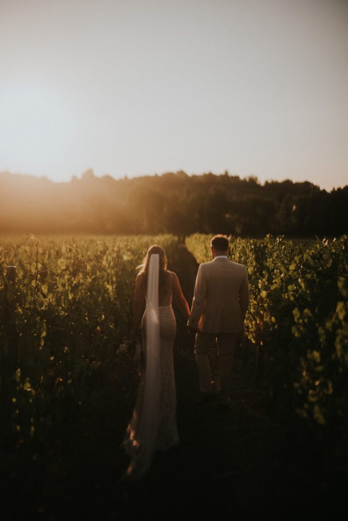 0384 - Emma & Alex 2022 - FP103387